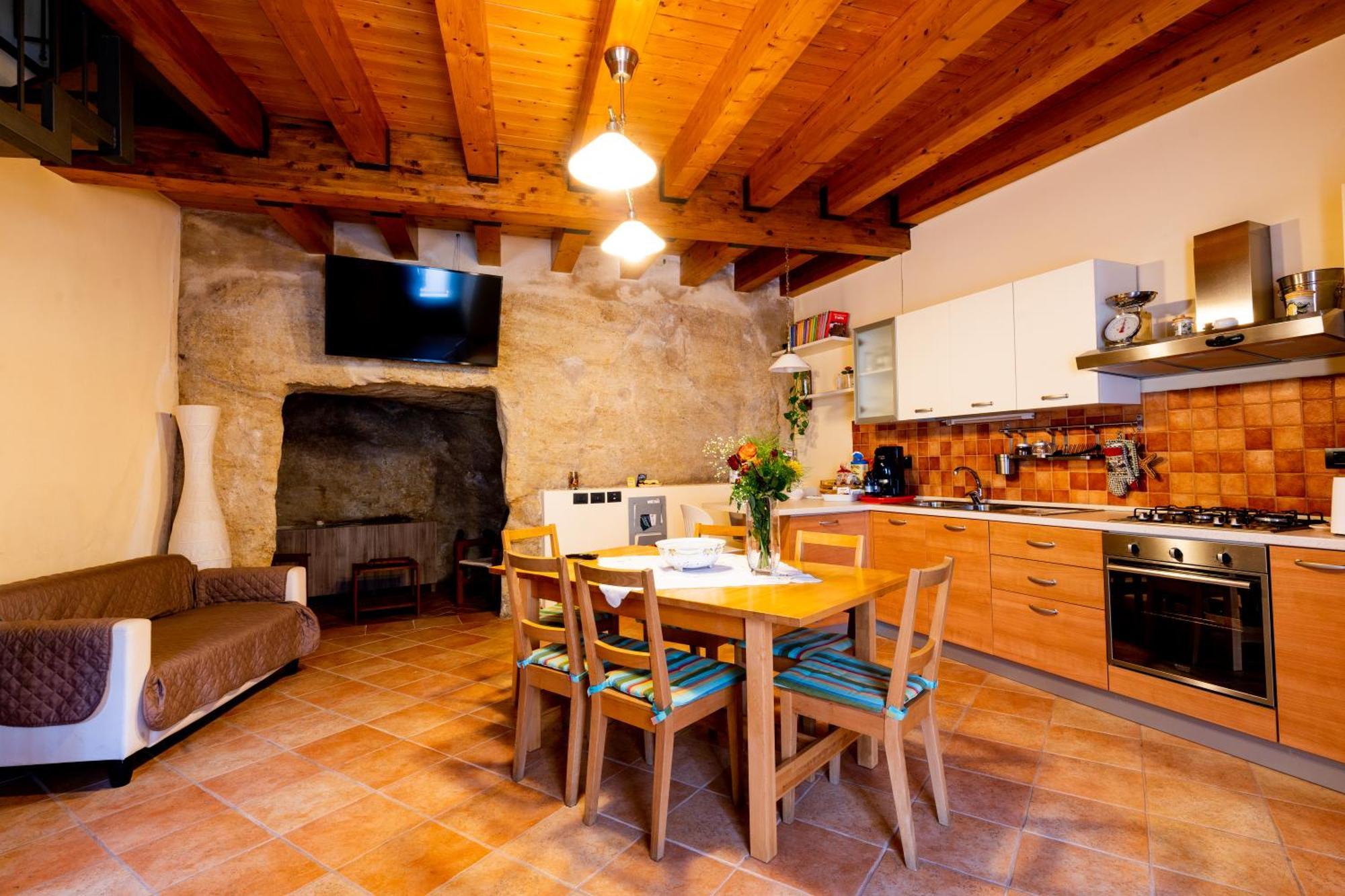 Villa Domus Teja à Agira Extérieur photo