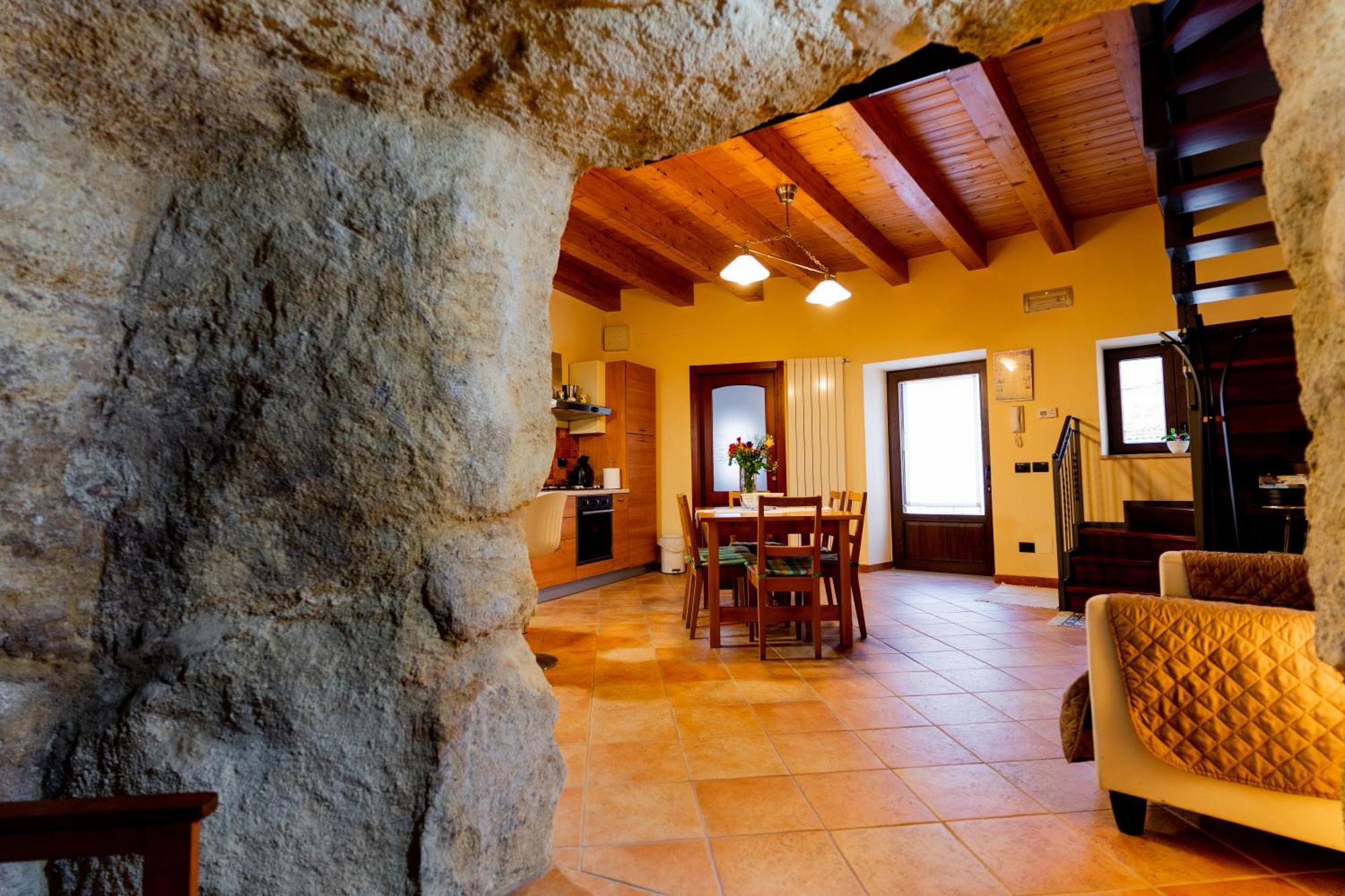 Villa Domus Teja à Agira Extérieur photo